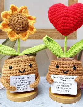 "Positive Energy Heart Flower Hand-Woven Doll – Knitted Pocket Hug Doll for Home Decor, Desktop Ornament & Gift"